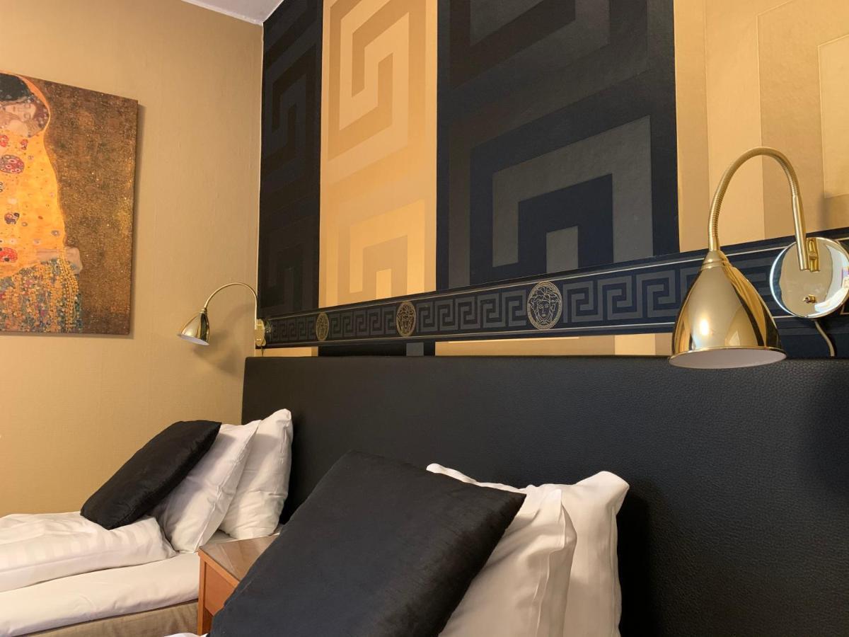 Hotel Wictoria Mariestad Buitenkant foto